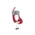 Calza di Natale con bambola gnomo rossa, barba bianca e gambe lunghe su sfondo bianco - Stile A Rosso Con Gambe Pendenti (E-W22)
