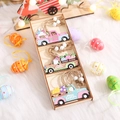Set di tre ornamenti pasquali in legno a forma di camion con gnomi e corda rustica - Set Tipo A Ornamenti Pendenti per Auto in Legno