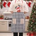 Grembiule natalizio con Babbo Natale e tasche a quadretti neri per cucina festiva - Babbo Natale a Quadri Bianchi e Neri (F-W214)