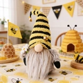 Gnomo di peluche a strisce per la festa delle api con barba grigia e una margherita - Stile Cappello in Lana di Agnello (X-XX12)