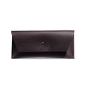 Minimale dunkelbraune Leder-Umschlagtasche mit Silberdruckknopf und orangen Nähten - Kaffeebraun