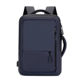 Vista frontale di uno zaino business blu scuro impermeabile con porta USB esterna - Blu scuro