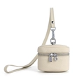 Mini borsa portamonete in pelle bianca con grana litchi e tracolla in metallo argento - Bianco avorio