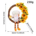 Gnom-Chef Sonnenblumen-Kranz Deko mit gestreiften Beinen und Abmessungen 42 x 32 Zentimeter - Sonnenblume Koch Gnom Kranz