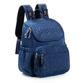 Dettaglio borsa fasciatoio blu scuro con trama a spina di pesce e tasche multifunzione - Blu