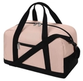 Dettaglio del borsone sportivo rosa e nero con tessuto impermeabile e tasca con cerniera - Rosa