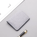 Schlankes graues Stoffportemonnaie für Herren mit minimalistischem Design und feinen Nähten - Grau