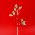 Dettaglio del bouquet di gelsomino fatto a mano all'uncinetto con petali rossi - Rosso