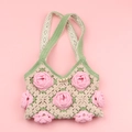 Borsa a mano in maglia fatta a mano con fiori di camelia e tracolla verde - Rosa - Borsa a Spalla Camelia