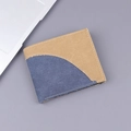 Cartera corta de lona para hombre en azul y caqui con costuras en contraste y 9 ranuras - Estilo Horizontal de Denim Marrón