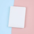 Porta passaporto minimalista in pelle PU bianca con protezione RFID e cuciture fini - Bianco