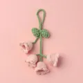 Handgefertigter gehäkelter Maiglöckchen Schlüsselanhänger in Rosa mit Blättern - Rosa