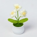 Flores de ganchillo hechas a mano en maceta blanca para escritorio y regalo - Blanco