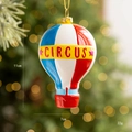 Addobbo natalizio a mongolfiera del circo con strisce bianche e rosse e scritta circo - Mongolfiera