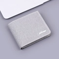 Cartera bifold de lona gris para hombre con textura de tela y costuras minimalistas - Gris
