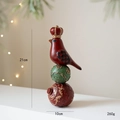 Weihnachtsfigur aus Kunstharz, Vogel mit goldener Krone auf Festkugeln, Höhe 21cm - Stil C Europäisches Vogel Ornament