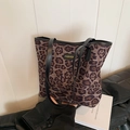 Borsa tote leopardata con manici neri ed etichetta gialla Fashion da donna - Grande Leopardo Nero