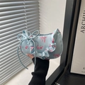 Hellblaue Hobo-Tasche mit Rosenmuster und gefaltetem Griff für Damen in 2026 - Blau