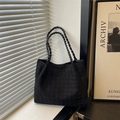 Grand sac cabas noir à texture gaufrée plissée avec bandoulière en corde tressée - Noir