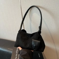 Bolso de hombro retro en ante negro para mujer con asa de cuero liso estilo minimalista - Negro