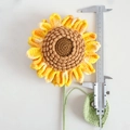Girasole all'uncinetto fatto a mano con petali gialli da 10 cm e stelo verde - Stile Grande con Semi Giallo