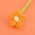 Fiore a sbuffo all'uncinetto fatto a mano con petali arancioni e cuore giallo - Grande (Senza Foglia) / Arancione
