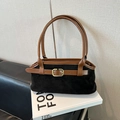 Borsa a mano retrò in camoscio nero con cinturini in pelle marrone e fibbia - Nero