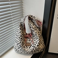 Grand sac cabas en toile à imprimé léopard avec nœud décoratif à motif floral rouge - Léopard Noir