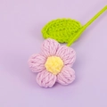 Fiore puff fatto a mano all'uncinetto in lana lilla con centro giallo e stelo verde - Grande (Foglia Singola) / Viola