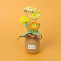 Pavot au crochet fait main en pot tricoté avec étiquette 'Handmade With Love' - Grand vase tricoté / Coquelicot en Pot Orange Dégradé