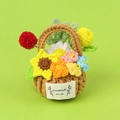 Cesto di fiori all'uncinetto fatto a mano con mini girasoli e tulipani intrecciati - Fiori Gialli Tulipano (Cestino di fiori all'uncinetto)