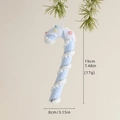 Hellblau-weiße gestrickte Weihnachts-Zuckerstange mit Plüsch-Deko und Silberfaden - Blaue Zuckerstange