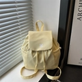 Zaino minimalista in tela giallo chiaro con patta coulisse e tasche laterali - Giallo