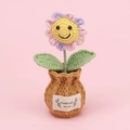 Handgehäkelte Sonnenblume in Rosa und Lila mit lächelndem Gesicht und Topf-Basis - Sonnenblume Braune Vase - Space Dye Lila