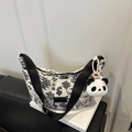 Borsa a mezzaluna in tela con ricamo floreale nero e portachiavi a forma di panda - Borsa Singola / Nero