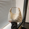 Elegante crèmewitte handtas met 3D-vlinders en gebosseleerde bloemenpatronen van stof - Wit