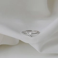 Verstelbare origami kraanvogel ring in zilveren afwerking met zirkonia accenten - Origami kraanvogel vorm / Verstelbaar Open / Zilver