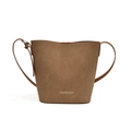 Braune matte Wildleder-Eimertasche mit weißem Fashion Bags Aufdruck auf weißem Hintergrund - Khaki