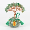 Árbol de la suerte con cristales de cuarzo verde, tronco de alambre dorado y tarro de borla - Aventurina Verde