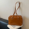 Borsa a tracolla vintage in pelle marrone con grande capacità e struttura rigida - Marrone Versione Liscia