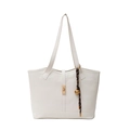 Bolso tote blanco de piel sintética con cierre dorado y colgante tejido de moda - Blanco