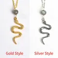 Collana vintage a forma di serpente con pietra grigia in finitura oro e argento - Stile Oro / Labradorite