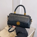 Sac à main carré noir classique avec fermoir doré et bandoulière amovible - Noir