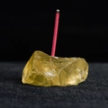 Porte-encens en cristal jaune naturel avec texture de roche et fissures de glace - Jaune