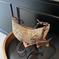 Bruine croissanttas met pied-de-poule patroon, leren riem en teckel hanger - Khaki houndstooth