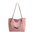 Grande borsa tote rosa con catena argentata e ciondolo di perle, finitura scamosciata - Rosa