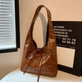 Borsa tote marrone in pelle vintage con fiocco elegante per il pendolare quotidiano - Marrone