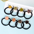 Lot de 8 élastiques à cheveux avec fleurs en pierre colorées et cadre doré - Grenat / Forme de Prune