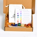 7 Chakra Heilkristall Set mit polierten Steinen, Selenitstab und Baumwollbeutel im Geschenkkarton - Englische Version