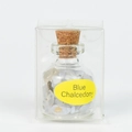 Éclats de calcédoine bleue naturelle en flacon de verre avec bouchon de liège - Calcédoine Bleue